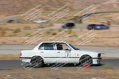 media/Oct-01-2022-Team Topak Racing (Sat) [[f860fb51be]]/2-Inter Low 2/session 1 turn 3/
